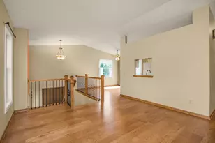 16211 Flagstaff Ct S, Lakeville, MN 55068 - Photo 5