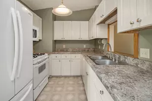 16211 Flagstaff Ct S, Lakeville, MN 55068 - Photo 7