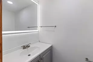 6301 Barrie Rd, Edina, MN 55435 - Photo 29