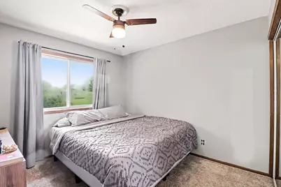 2000 75th Avenue N, Brooklyn Park, MN 55444 - Photo 13