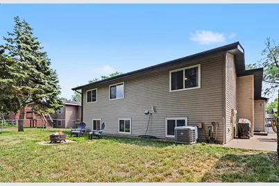 2000 75th Avenue N, Brooklyn Park, MN 55444 - Photo 25