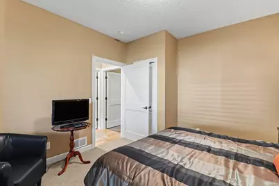 2047 Goodview Avenue N, Oakdale, MN 55128 - Photo 17