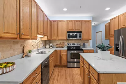 9651 Belmont Lane, Eden Prairie, MN 55347 - Photo 11