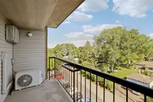 2601 Kenzie Terrace, Saint Anthony, MN 55418 - Photo 17