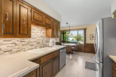 266 Cardinal Court, Chaska, MN 55318 - Photo 9