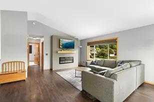 813 Lawrence Pkwy, Buffalo, MN 55313 - Photo 3