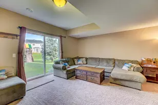 2990 Frontier Dr, Woodbury, MN 55129 - Photo 27