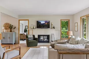 2237 Edgcumbe Rd, Saint Paul, MN 55116 - Photo 13