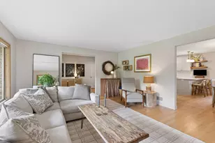 2237 Edgcumbe Rd, Saint Paul, MN 55116 - Photo 15