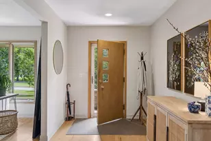 2237 Edgcumbe Rd, Saint Paul, MN 55116 - Photo 5