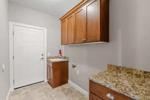 620 Liberty Wy, Vadnais Heights, MN 55127 - Photo 13