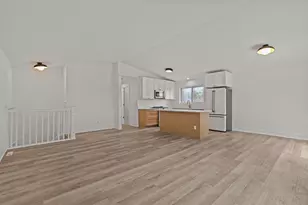 1599 Lancaster Ln, Eagan, MN 55122 - Photo 9