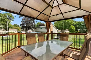 2682 5th St NW, New Brighton, MN 55112 - Photo 15