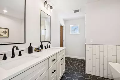 3925 40th Avenue S, Minneapolis, MN 55406 - Photo 13