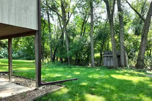 15229 Buchanan Ct, Eden Prairie, MN 55344 - Photo 3
