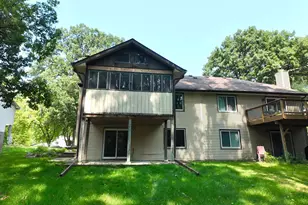 15229 Buchanan Ct, Eden Prairie, MN 55344 - Photo 9