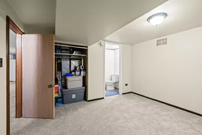 8236 Queen Avenue S, Bloomington, MN 55431 - Photo 29