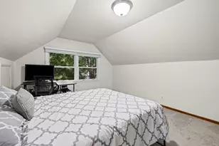 8236 Queen Ave S, Bloomington, MN 55431 - Photo 23