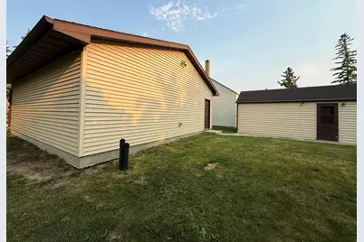 618 Dewey Avenue N, Thief River Falls, MN 56701 - Photo 35