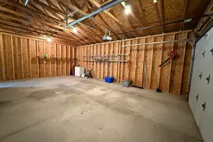 618 Dewey Ave N, Thief River Falls, MN 56701 - Photo 37