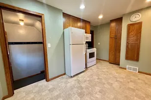 618 Dewey Ave N, Thief River Falls, MN 56701 - Photo 13