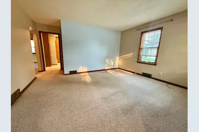 618 Dewey Avenue N, Thief River Falls, MN 56701 - Photo 9