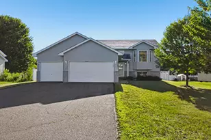 1464 Roosevelt St S, Cambridge, MN 55008 - Photo 1
