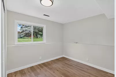 8055 Zane Avenue N, Brooklyn Park, MN 55443 - Photo 25