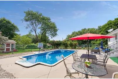725 W 1st Street, Waconia, MN 55387 - Photo 11