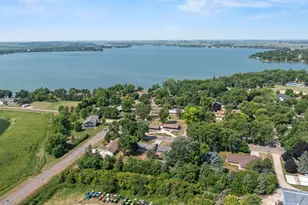 405 S Lake St, Hendricks, MN 56136 - Photo 69