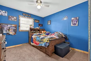 405 S Lake St, Hendricks, MN 56136 - Photo 33