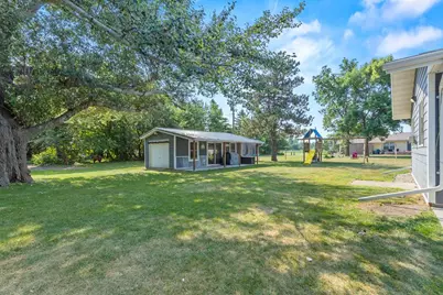 405 S Lake Street, Hendricks, MN 56136 - Photo 7