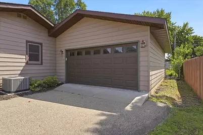 8137 16th Avenue S, Bloomington, MN 55425 - Photo 31