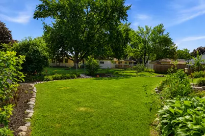 8137 16th Avenue S, Bloomington, MN 55425 - Photo 5