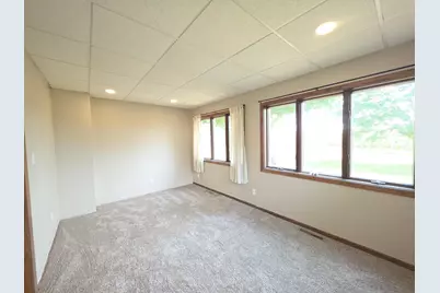 104 Bertha Avenue S, Pipestone, MN 56164 - Photo 9
