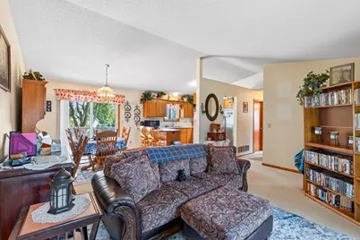 606 8th Street NW, Buffalo, MN 55313 - Photo 5