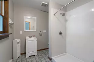 5845 N Shore Dr, Duluth, MN 55804 - Photo 13