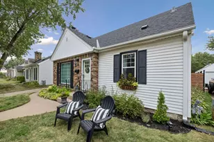 1581 Griggs St N, Saint Paul, MN 55108 - Photo 41