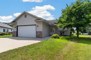 206 Hunters Ct, Eagle Lake, MN 56024 - Photo 1