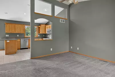 206 Hunters Court, Eagle Lake, MN 56024 - Photo 5