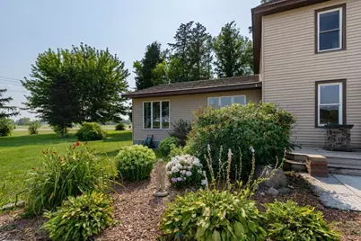 1024 Le Center Street, Le Center, MN 56057 - Photo 47