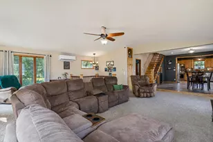 1024 Le Center St, Le Center, MN 56057 - Photo 15