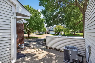 4255 Merrimac Lane N #41, Plymouth, MN 55446 - Photo 3