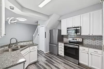 4255 Merrimac Lane N #41, Plymouth, MN 55446 - Photo 9