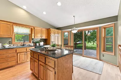 13525 Oakwood Drive, Rogers, MN 55374 - Photo 7