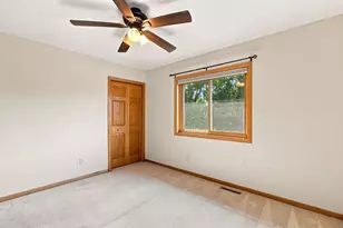 13525 Oakwood Dr, Rogers, MN 55374 - Photo 17
