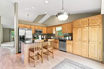 13525 Oakwood Drive, Rogers, MN 55374 - Photo 5