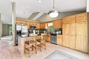 13525 Oakwood Dr, Rogers, MN 55374 - Photo 5