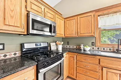13525 Oakwood Drive, Rogers, MN 55374 - Photo 9