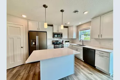 2172 Jasper Court, Hugo, MN 55038 - Photo 9